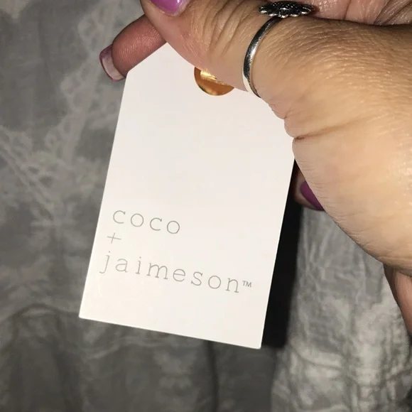 ✅Coco + Jaimeson Semi Sheer Embroidered Short Sleeve Dress/Beach Cover Up - Picture 4 of 8